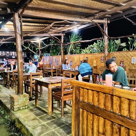 Made Oka Budget Room 姆杜克 外观 照片