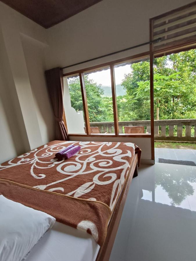 Made Oka Budget Room 姆杜克 外观 照片